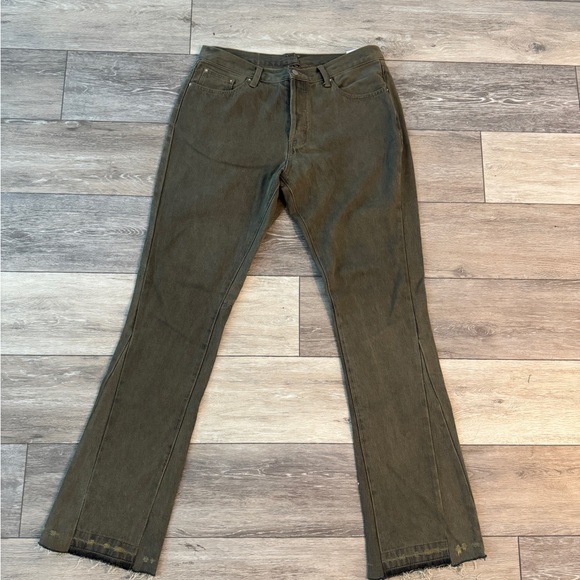 MNML Olive Chinos - Picture 1 of 1